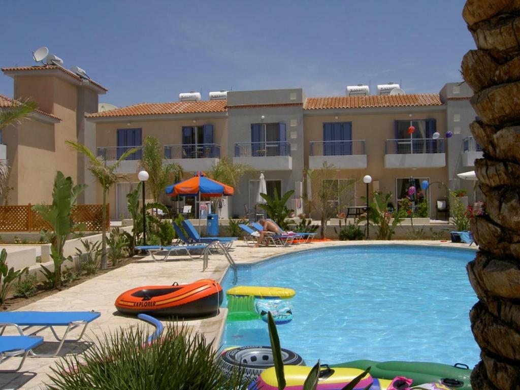 Helios Cottages Paphos Exterior foto